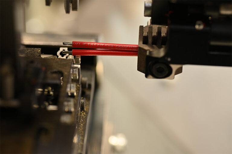 cable cutting machine